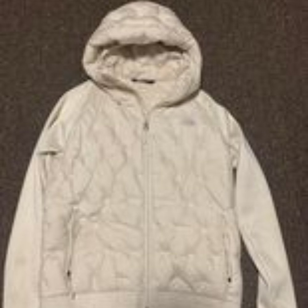 Woman's The North Face Jacket, size Medium